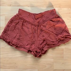 American Eagle flows shorts